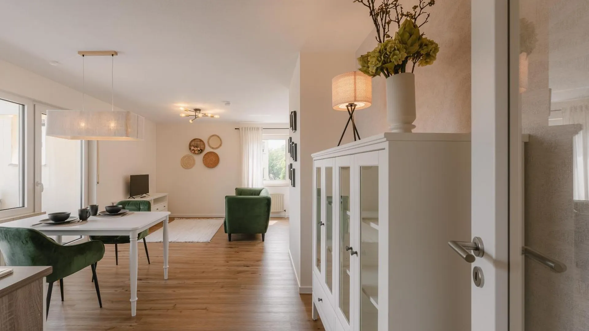 Exklusiv & Zentral: 1-Zi. Apartment Mit Balkon Stellplatz Bayreuth
