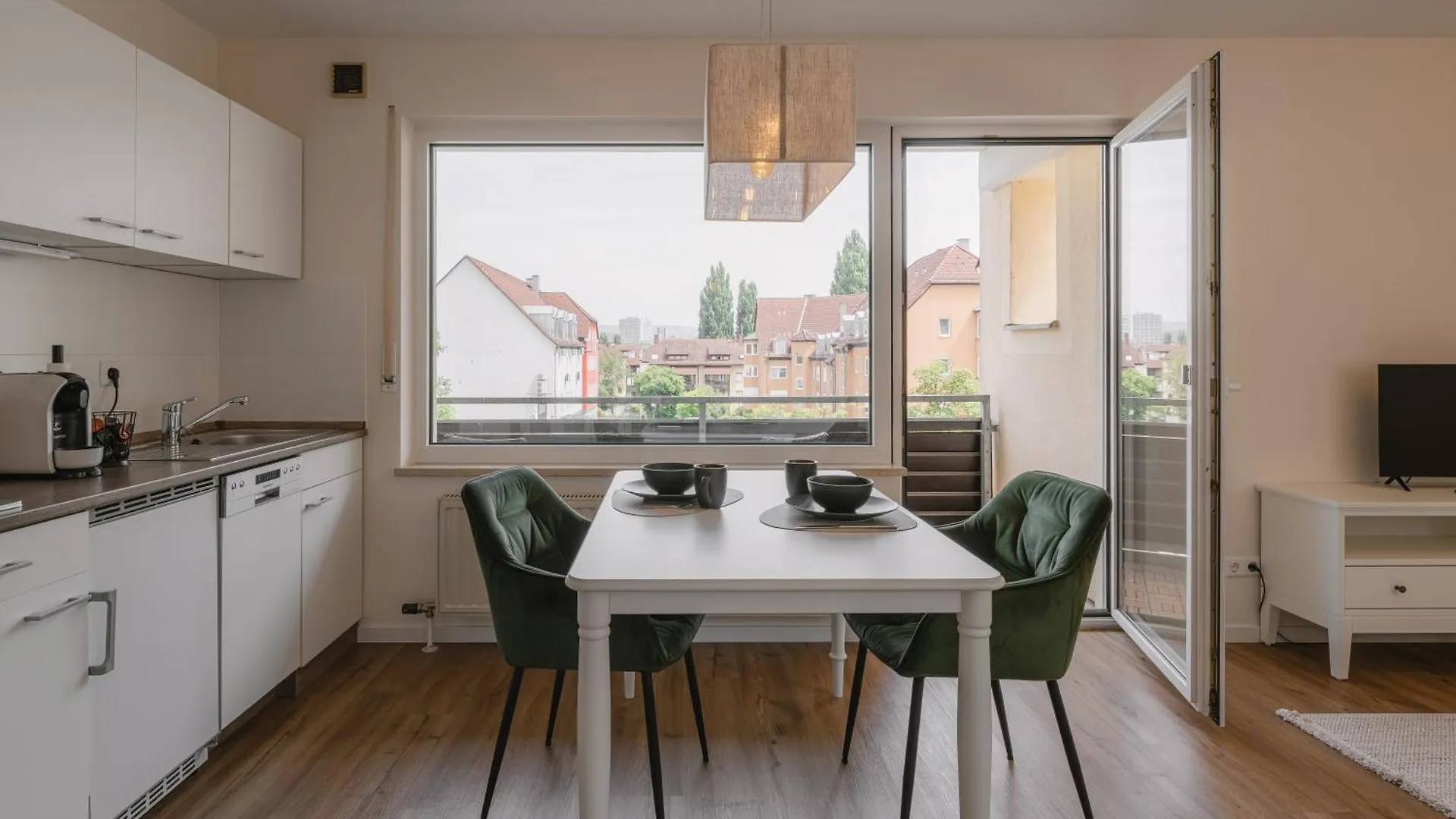 Exklusiv & Zentral: 1-Zi. Apartment Mit Balkon Stellplatz Bayreuth